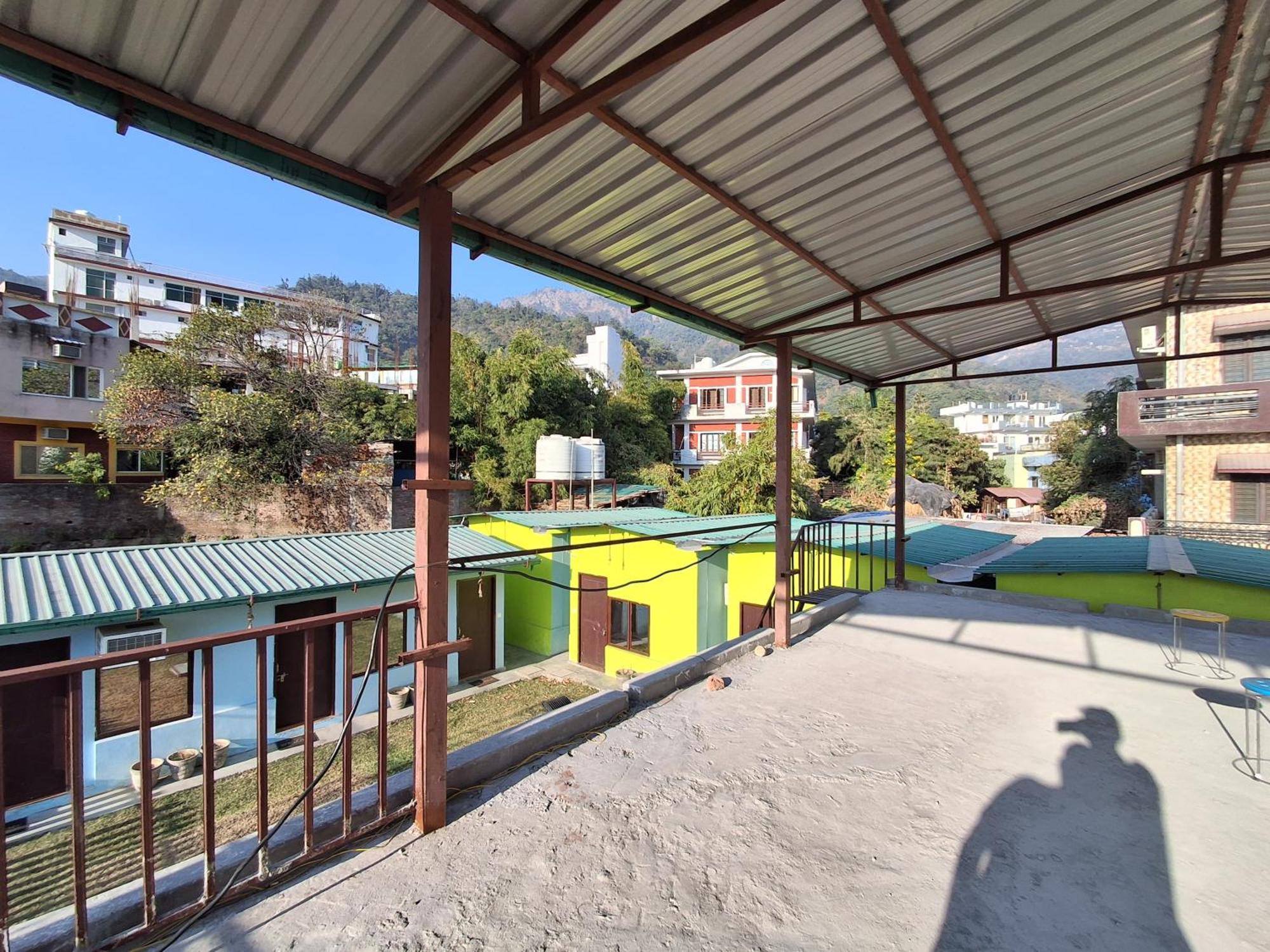 Landlopers Hostel Rishīkesh Extérieur photo